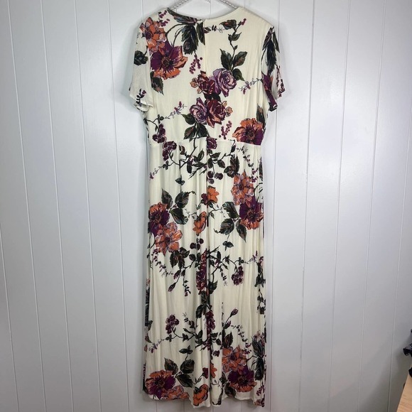 Third Bird Nest Cream and Floral 100% Rayon Flutter Sleeve Jumper SZ L - Picture 7 of 10